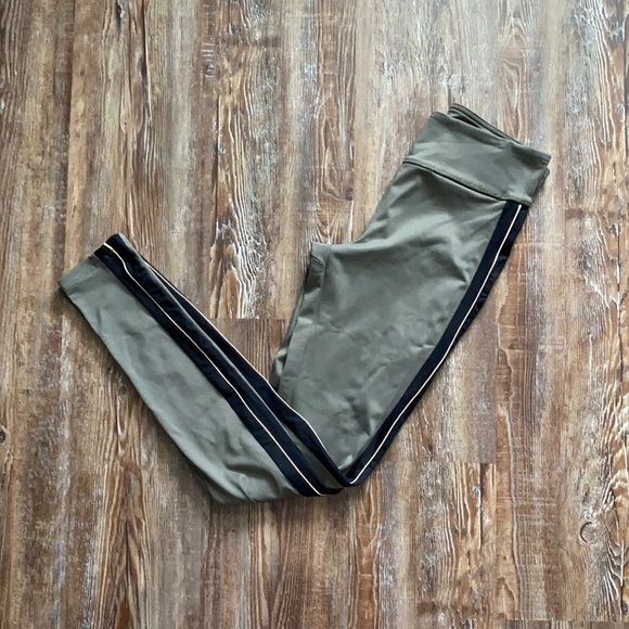 Forever 21 Pants - Forever21 Green Athletic Leggings